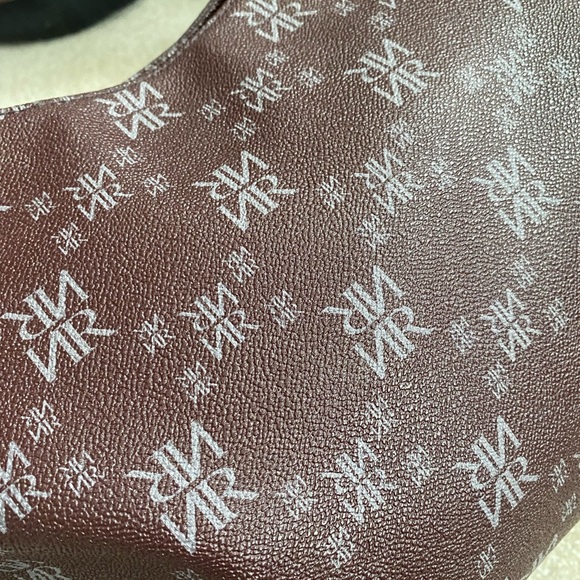 Vintage Nina Ricci burgundy leather purse EUC - Picture 10 of 10